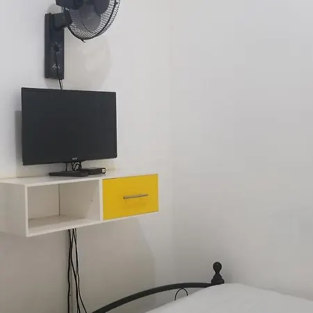 Innsite Room Rentals Pasay Exterior photo